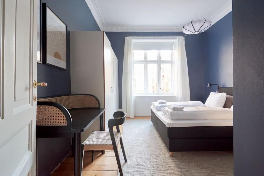 Moderen And Sleek 3Br With Bath By The Lakes And Metro Copenaghen Esterno foto