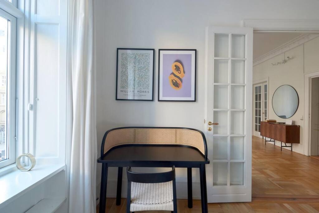Moderen And Sleek 3Br With Bath By The Lakes And Metro Copenaghen Esterno foto