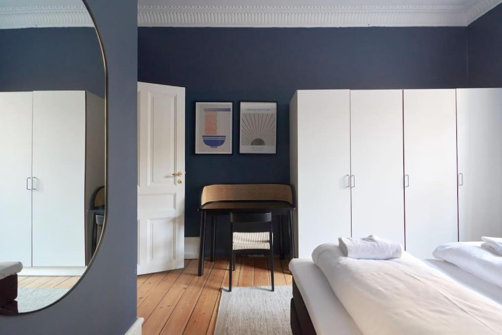 Moderen And Sleek 3Br With Bath By The Lakes And Metro Copenaghen Esterno foto